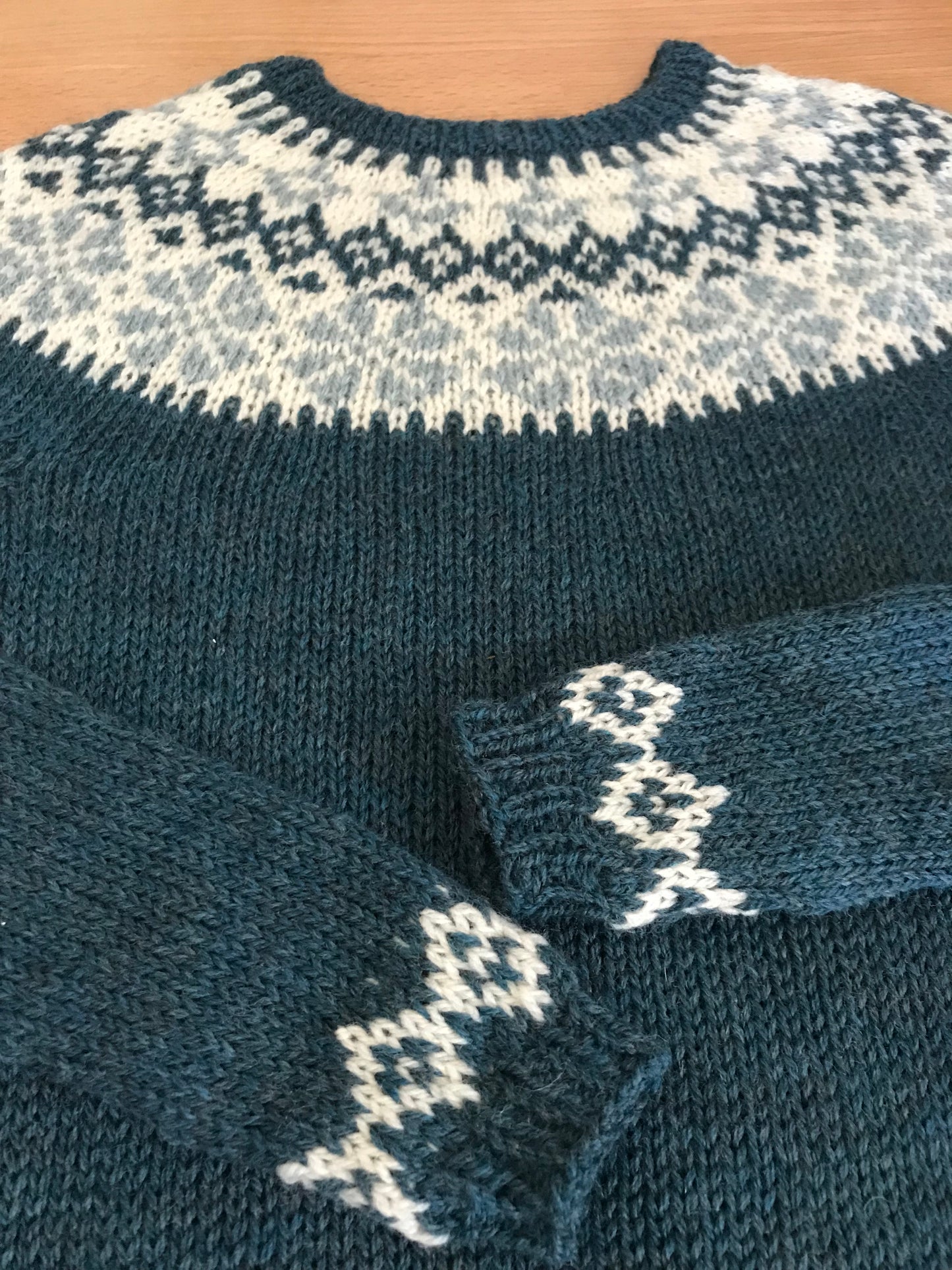 Pull Hekla Litla (little)